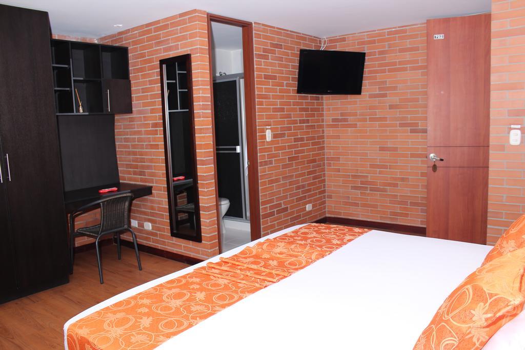 Hotel Bogota Astral Екстериор снимка