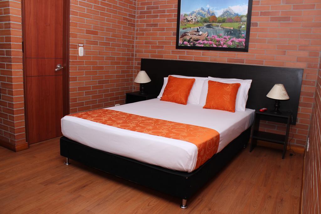 Hotel Bogota Astral Екстериор снимка